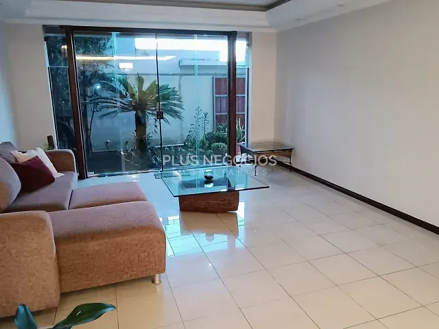 Casa com 770m² 4 quartos e 5 banheiros, à venda, no bairro Jardim Bertanha em Sorocaba