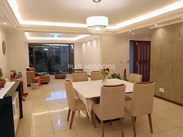 Casa com 770m² 4 quartos e 5 banheiros, à venda, no bairro Jardim Bertanha em Sorocaba