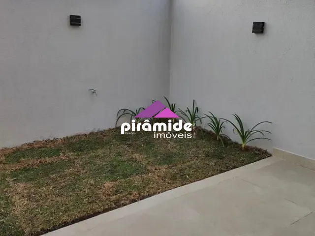 Casa com 250m² 3 quartos e 3 banheiros, à venda, no bairro Residencial Colinas em Caçapava