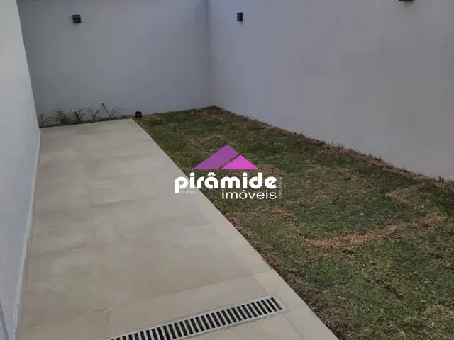 Casa com 250m² 3 quartos e 3 banheiros, à venda, no bairro Residencial Colinas em Caçapava