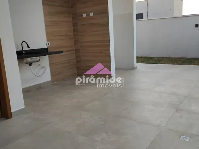 Casa com 250m² 3 quartos e 3 banheiros, à venda, no bairro Residencial Colinas em Caçapava