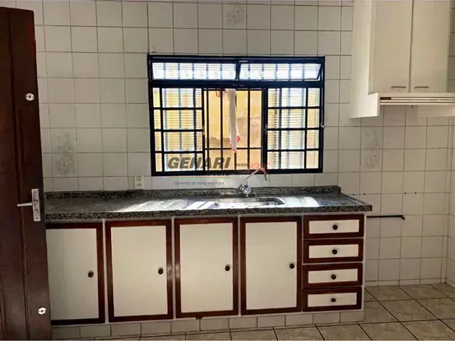 Casa com 280m² 3 quartos e 2 banheiros, à venda, no bairro Vila Castelo Branco em Indaiatuba