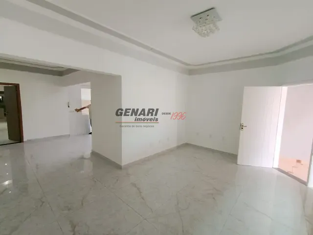 Casa 3 quartos e 2 banheiros, para alugar, no bairro Jardim Bom Princípio em Indaiatuba