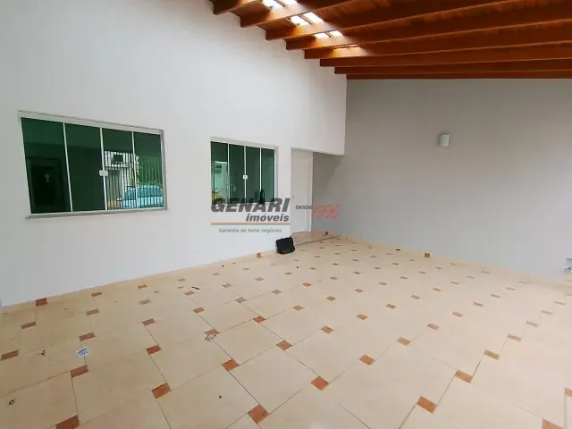 Casa 3 quartos e 2 banheiros, para alugar, no bairro Jardim Bom Princípio em Indaiatuba