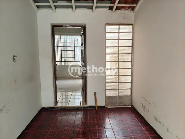 Casa com 358m² 3 quartos e 1 banheiro, à venda, no bairro Jardim Nossa Senhora Auxiliadora em Campinas