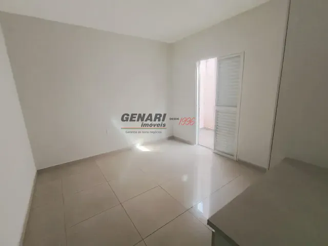 Casa 3 quartos e 2 banheiros, para alugar, no bairro Vila Brizzola em Indaiatuba