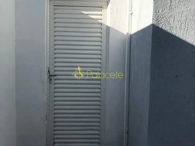 Casa com 250m² 4 quartos e 2 banheiros, à venda, no bairro São Benedito em Pindamonhangaba