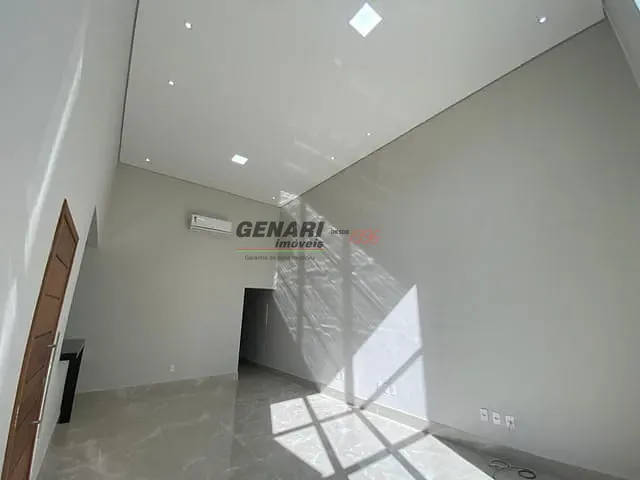 Casa com 200m² 3 quartos e 2 banheiros, à venda, no bairro Jardim Bréscia em Indaiatuba