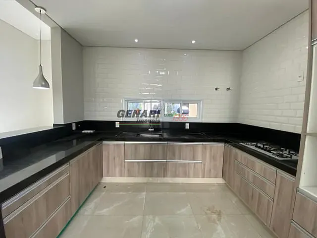 Casa com 200m² 3 quartos e 2 banheiros, à venda, no bairro Jardim Bréscia em Indaiatuba