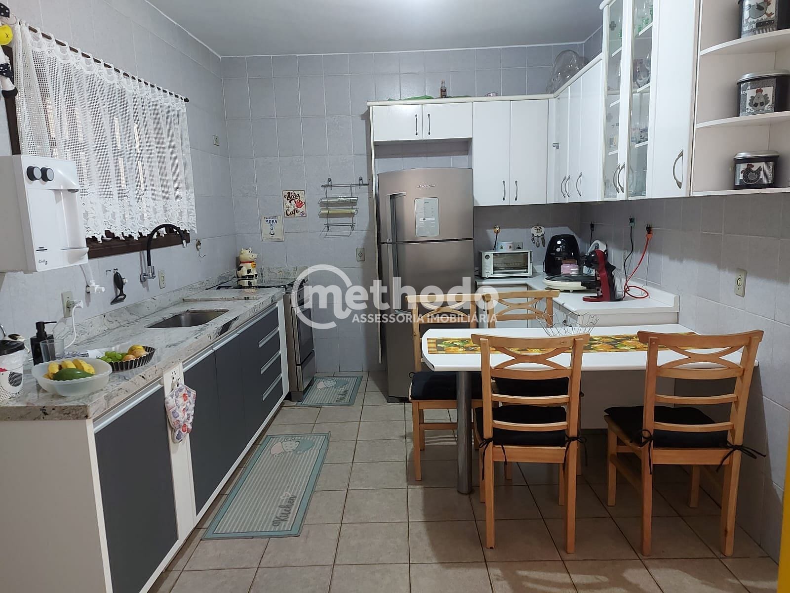 Casa, 3 quartos, 230 m² - Foto 7