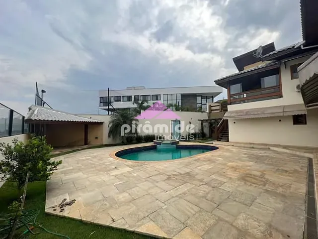 Casa com 501m² 4 quartos e 5 banheiros, à venda, no bairro Residencial Santa Helena em Caçapava