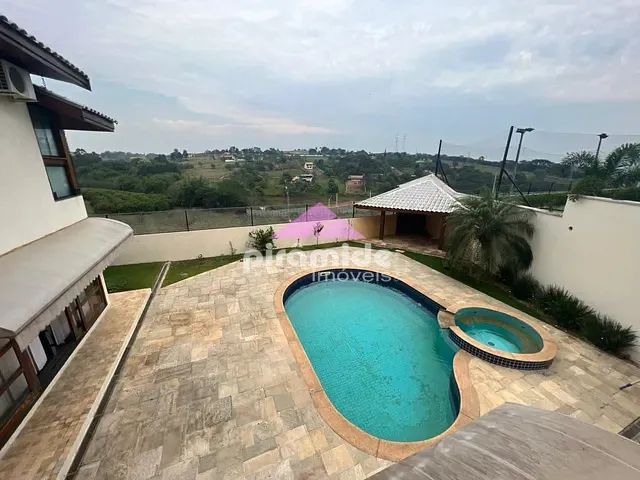 Casa com 501m² 4 quartos e 5 banheiros, à venda, no bairro Residencial Santa Helena em Caçapava