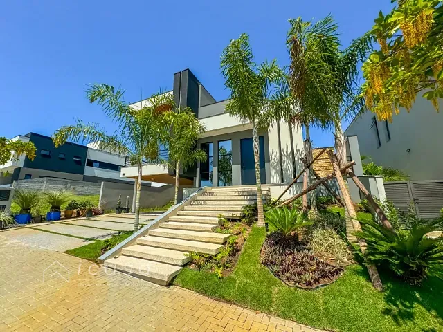 Casa com 480m² 3 quartos e 5 banheiros, à venda, no bairro Condomínio Residencial Alphaville II em São José dos Campos