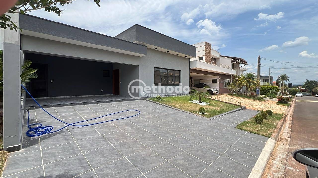 Casa, 3 quartos, 196 m² - Foto 1