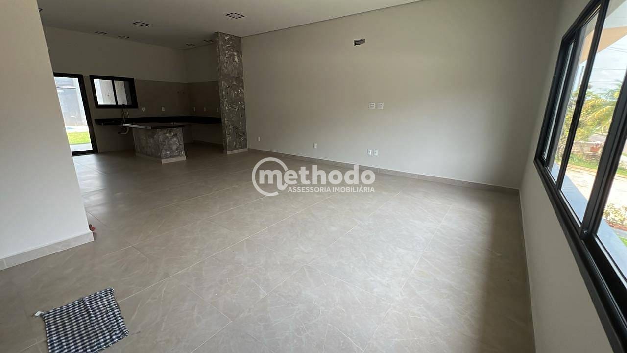 Casa, 3 quartos, 196 m² - Foto 2