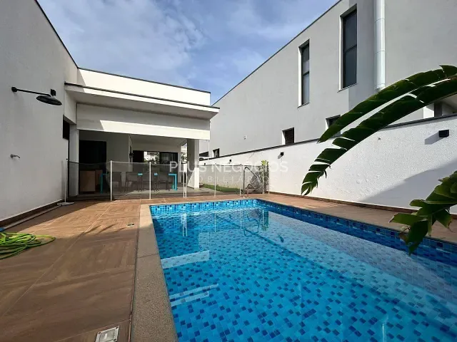Casa com 350m² 3 quartos e 5 banheiros, à venda, no bairro Alphaville Nova Esplanada em Votorantim