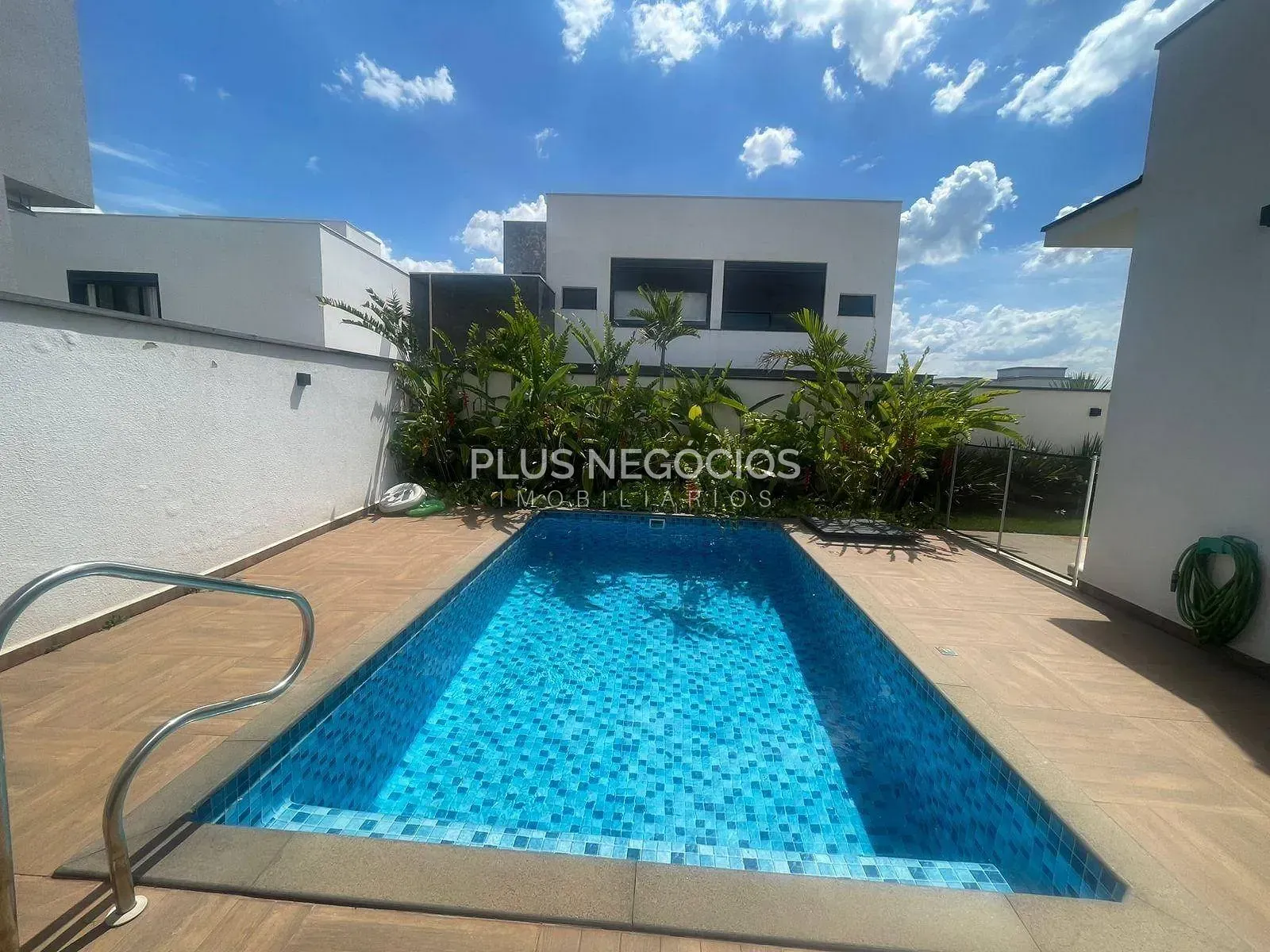 Casa, 3 quartos, 250 m² - Foto 47