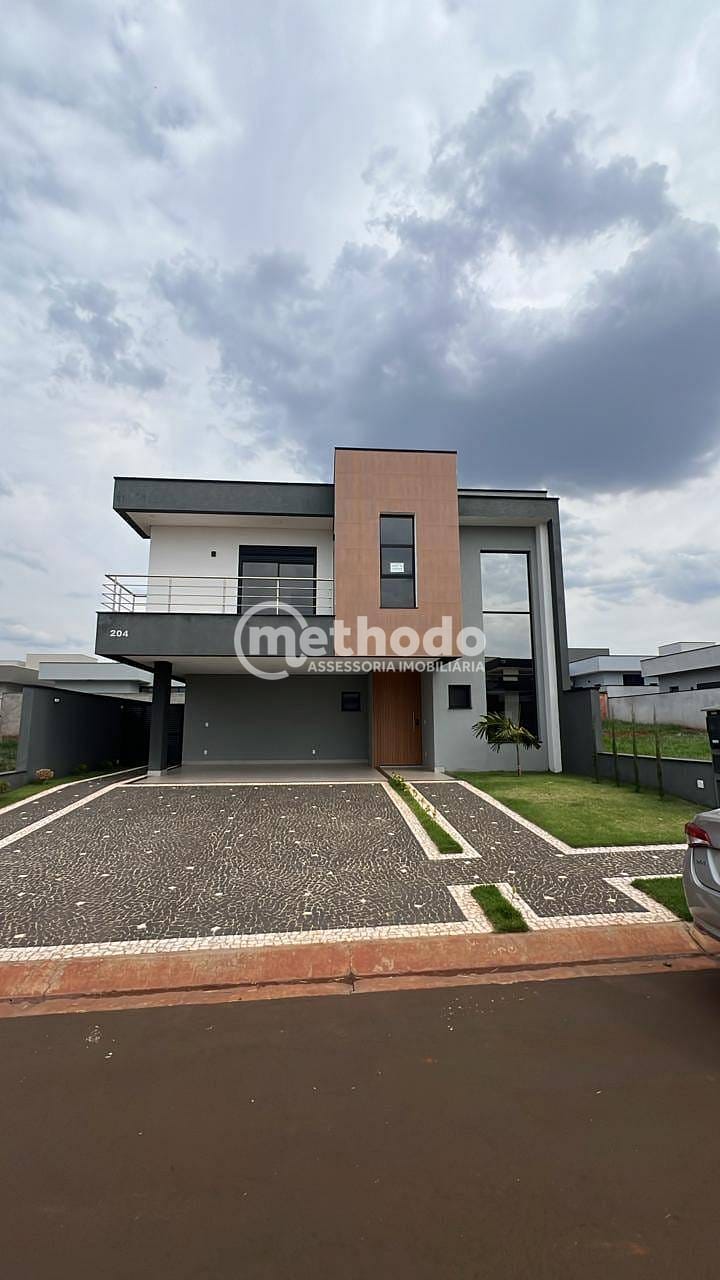 Casa, 4 quartos, 265 m² - Foto 1
