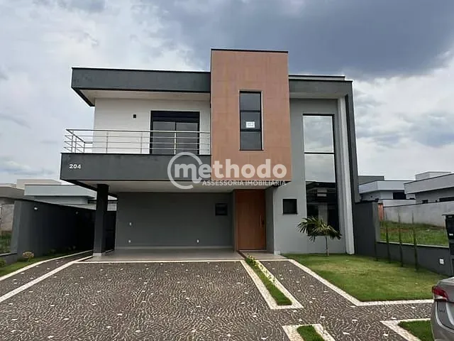 Casa com 300m² 4 quartos e 6 banheiros, à venda, no bairro Parque Brasil 500 em Paulínia