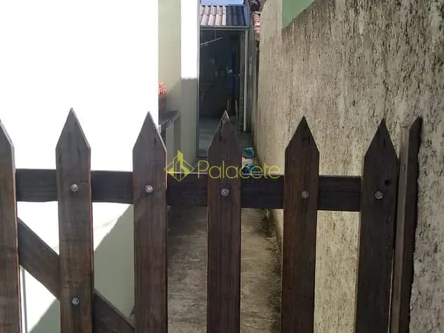 Casa com 175m² 3 quartos e 1 banheiro, à venda, no bairro Conjunto Habitacional Terra dos Ipês II (Fase II) em Pindamonhangaba