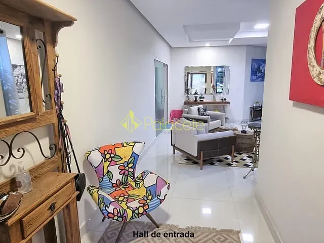 Casa com 424m² 4 quartos e 2 banheiros, à venda, no bairro Reserva dos Lagos em Pindamonhangaba