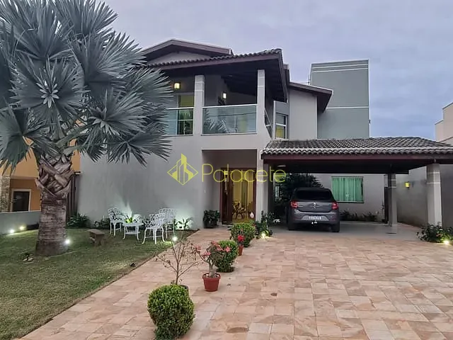 Casa com 424m² 4 quartos e 2 banheiros, à venda, no bairro Reserva dos Lagos em Pindamonhangaba