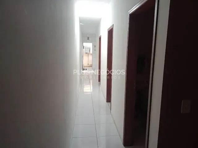 Casa com 80m² 2 quartos e 1 banheiro, à venda, no bairro Wanel Ville em Sorocaba
