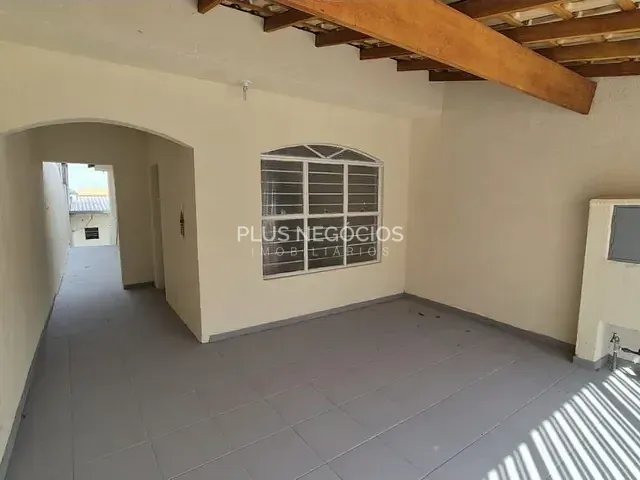 Casa com 125m² 2 quartos e 2 banheiros, à venda, no bairro Jardim Itanguá em Sorocaba
