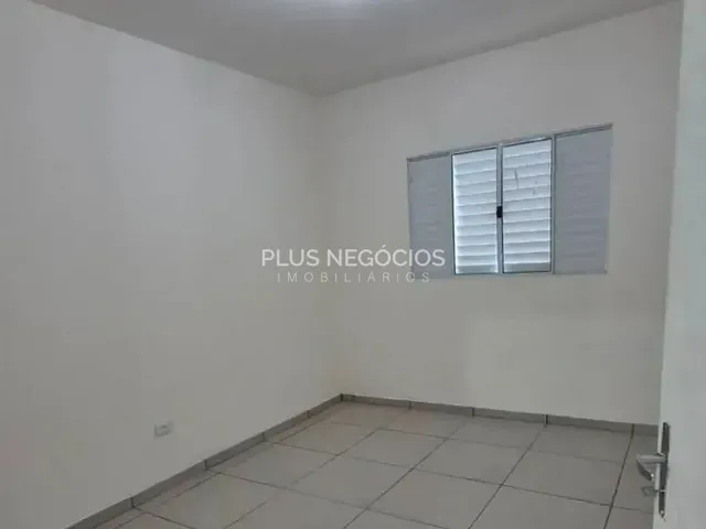Casa com 125m² 2 quartos e 2 banheiros, à venda, no bairro Jardim Itanguá em Sorocaba