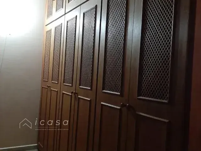 Casa com 305m² 4 quartos e 2 banheiros, à venda, no bairro Vila Santos em Caçapava