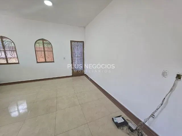 Casa 3 quartos e 2 banheiros, para alugar, no bairro Cidade Jardim em Sorocaba