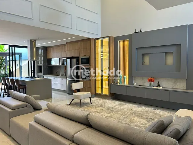 Casa com 330m² 3 quartos e 5 banheiros, à venda, no bairro Parque Brasil 500 em Paulínia