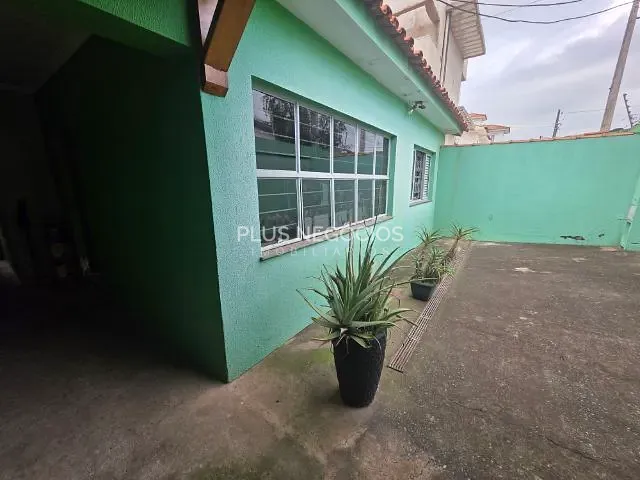 Casa com 250m² 3 quartos e 4 banheiros, à venda ou para alugar, no bairro Jardim Simus em Sorocaba