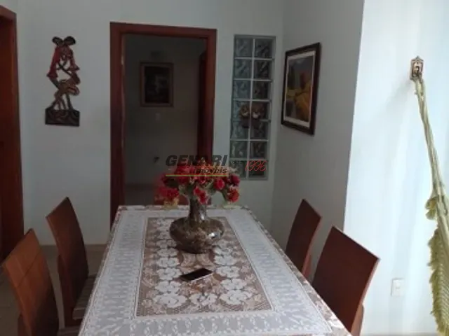 Casa com 418m² 3 quartos e 3 banheiros, à venda, no bairro Vila Maria Helena em Indaiatuba