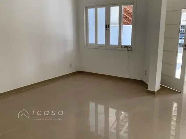 Casa com 140m² 2 quartos e 2 banheiros, à venda, no bairro Jardim Maria Cândida em Caçapava