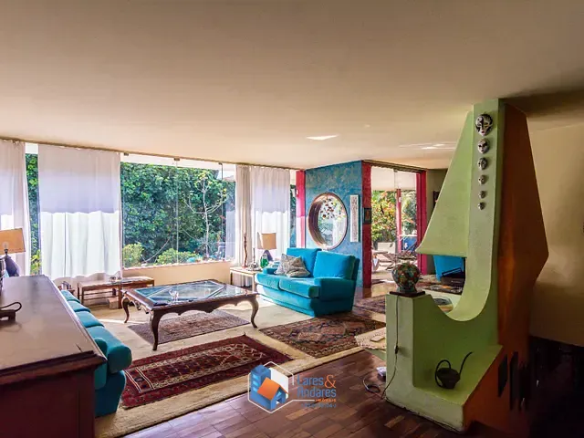 Casa com 1062m² 4 quartos e 4 banheiros, à venda, no bairro Jardim Leonor em São Paulo