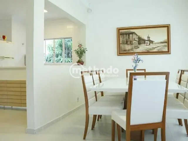 Casa com 360m², à venda, no bairro Jardim Dom Vieira. em Campinas