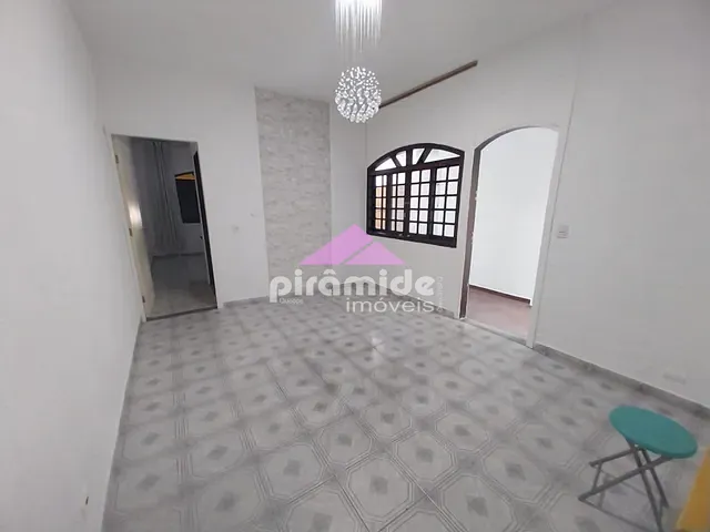 Casa com 125m² 2 quartos e 3 banheiros, à venda ou para alugar, no bairro Jardim das Indústrias em São José dos Campos