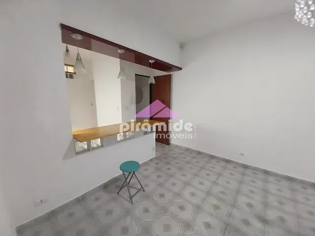 Casa com 125m² 2 quartos e 3 banheiros, à venda ou para alugar, no bairro Jardim das Indústrias em São José dos Campos