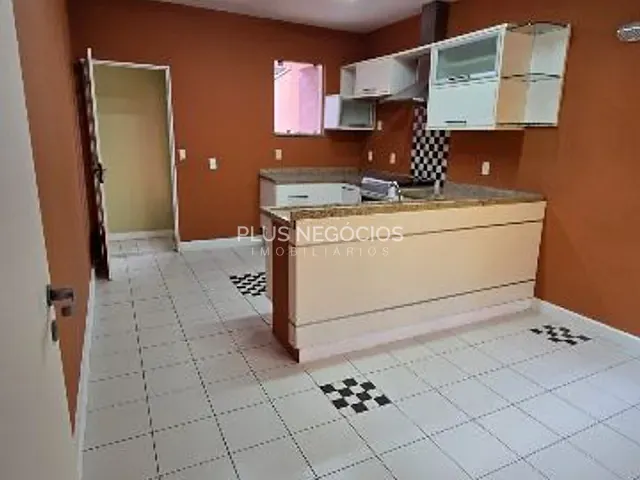 Casa 3 quartos e 4 banheiros, à venda, no bairro Jardim Faculdade em Sorocaba
