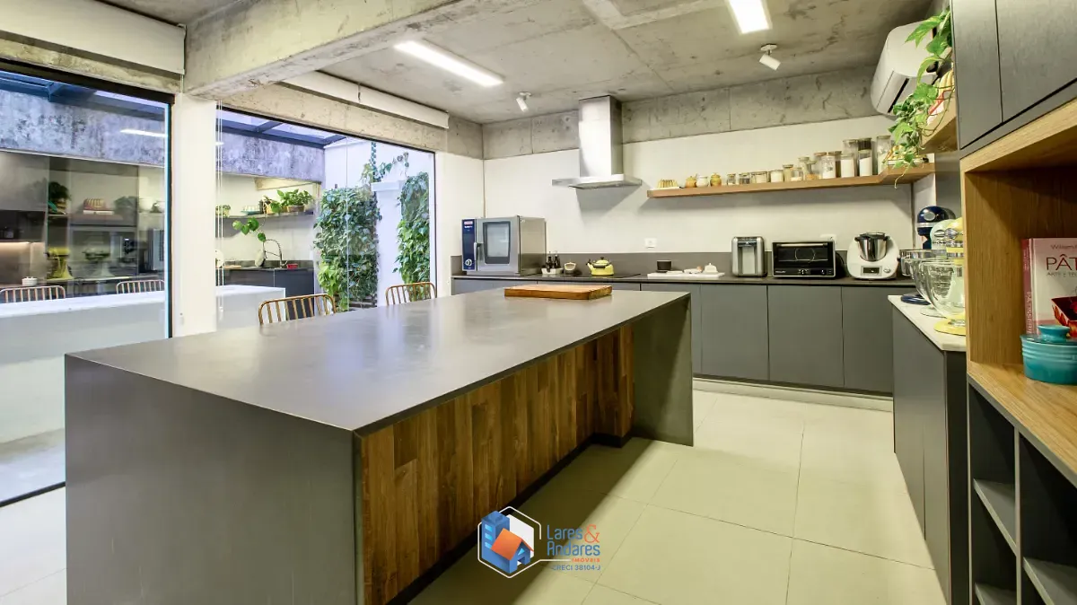 Casa, 3 quartos, 225 m² - Foto 2