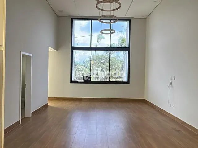 Casa com 312m² 3 quartos e 5 banheiros, à venda, no bairro Parque Brasil 500 em Paulínia