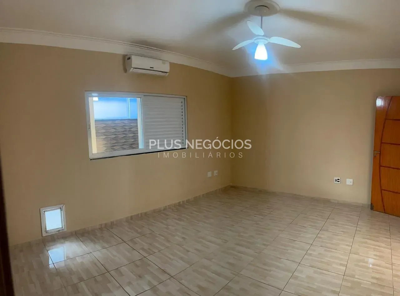 Casa, 3 quartos, 250 m² - Foto 11
