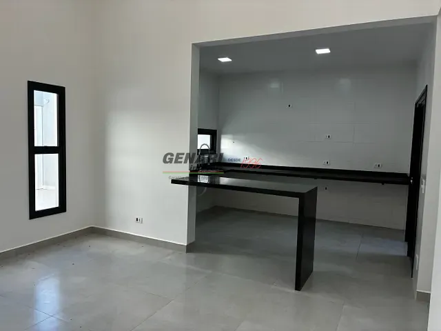 Casa com 150m² 3 quartos e 2 banheiros, à venda, no bairro Jardim Bom Sucesso em Indaiatuba