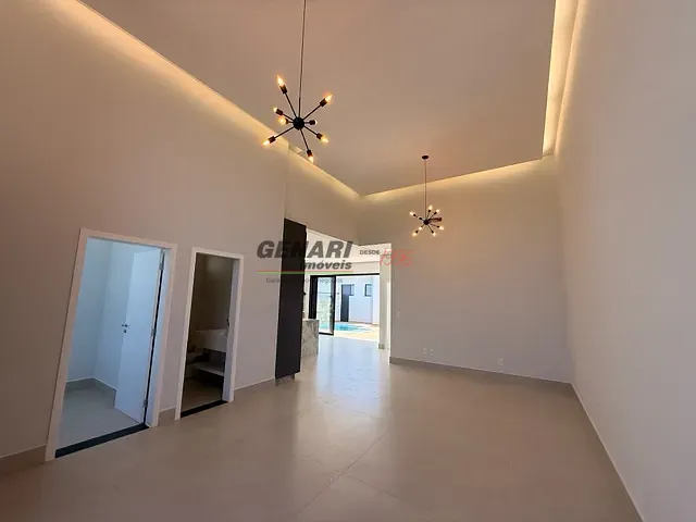 Casa com 300m² 3 quartos e 5 banheiros, à venda, no bairro Jardim Residencial Dona Maria Candida em Indaiatuba