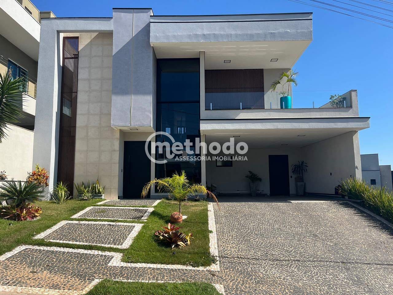 Casa, 4 quartos, 285 m² - Foto 1