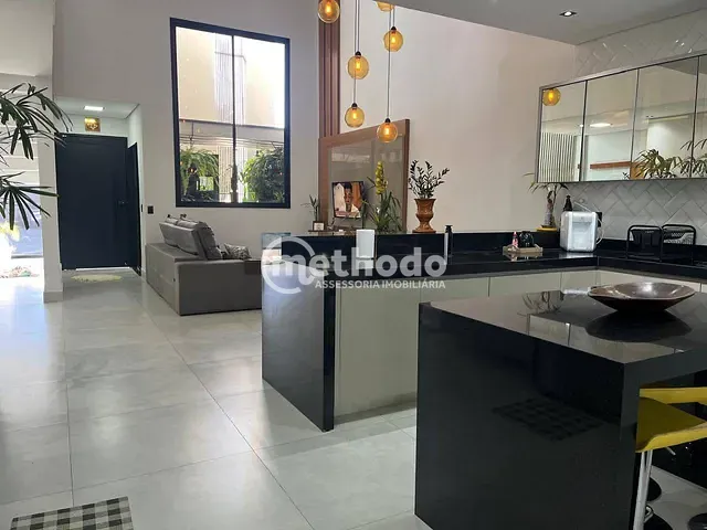 Casa com 340m² 4 quartos e 6 banheiros, à venda, no bairro Jardim São Marcos em Valinhos