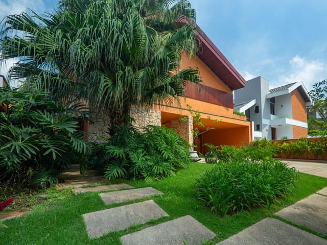 Casa com 560m² 5 quartos e 6 banheiros, à venda, no bairro Alphaville Residencial Um em Barueri