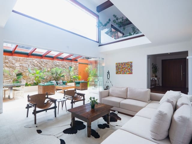 Casa com 560m² 5 quartos e 6 banheiros, à venda, no bairro Alphaville Residencial Um em Barueri