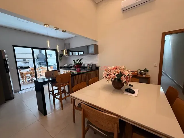 Casa com 300m² 3 quartos e 5 banheiros, à venda, no bairro Jardim Piemonte em Indaiatuba